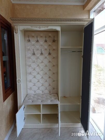 Прихожая новая