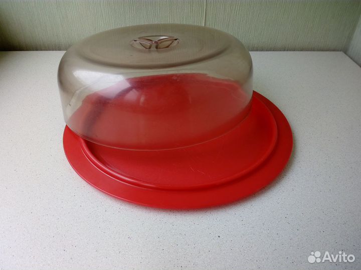 Тортница с крышкой