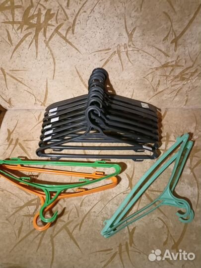 Вешалки плечики