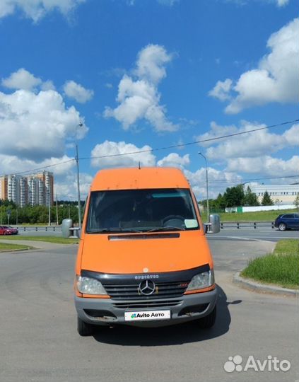 Mercedes-Benz Sprinter цельнометаллический, 2002