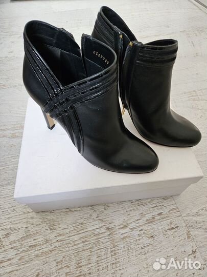 Ботильоны Salvatore Ferragamo