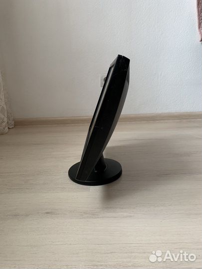 Монитор Samsung