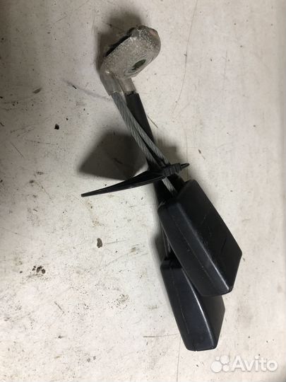 Задний замок ремня Volkswagen Passat B5