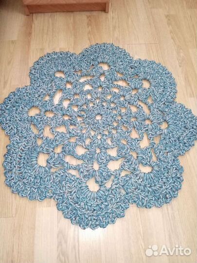 Ковер из полиэфирного шнура, ручная работа