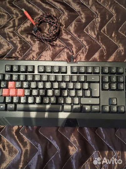 Игровая клавиатура bloody В120