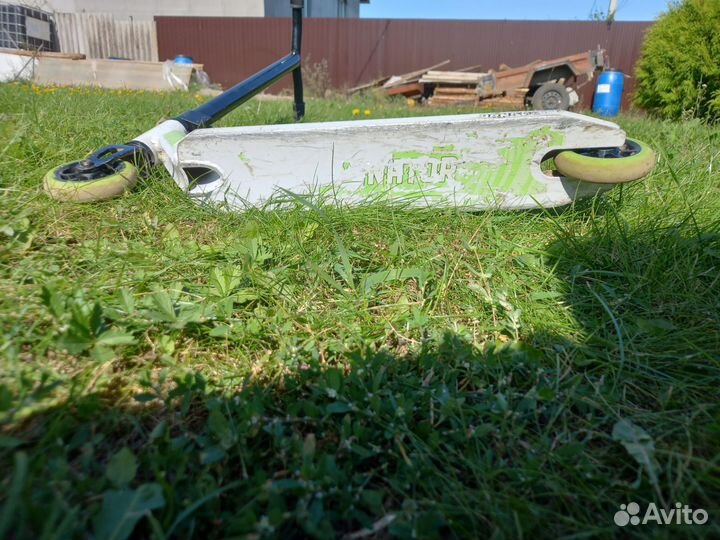 Трюковой самокат