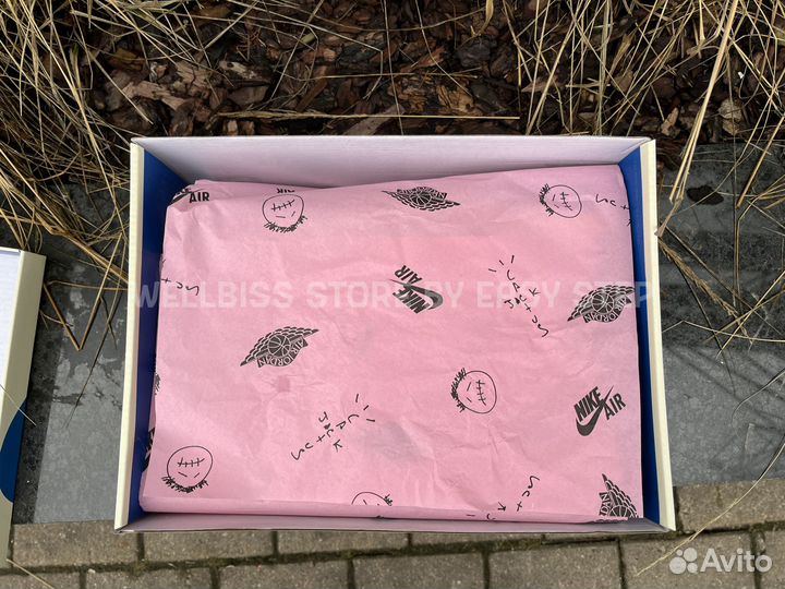 Nike Air Jordan 1 Low x Travis Scott Fragment