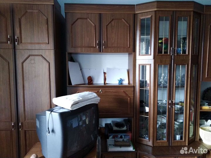 Стенка в гостиную бу