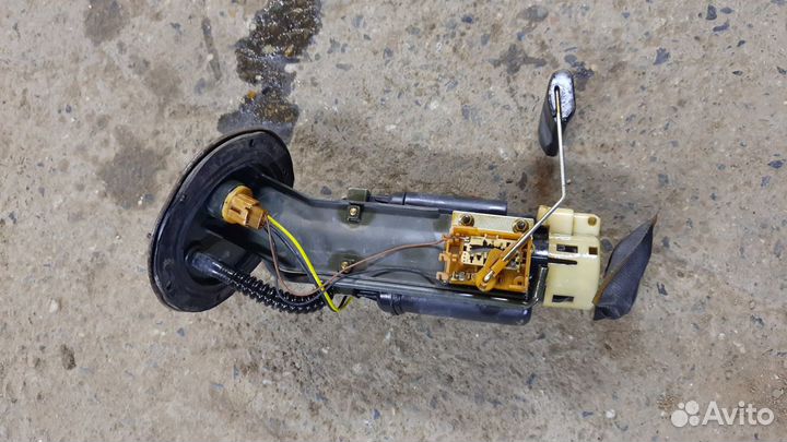 Hyundai Sonata EF 2.7 - топливный насос