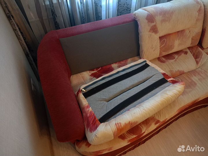 Диван угловой раскидной со складским местом