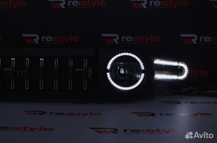 Фары передние Toyota FJ Cruiser HY-Lily