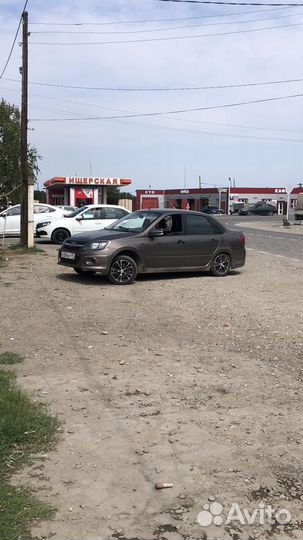 Капот на LADA гранту