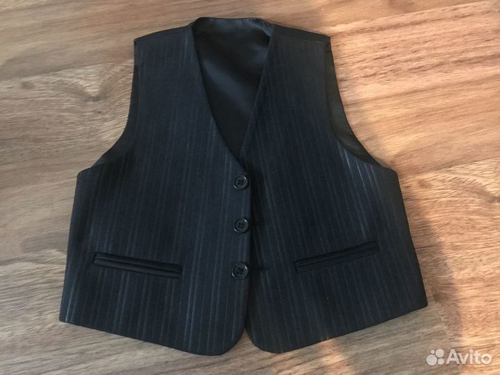 Деловой костюм детский на 3-4 года