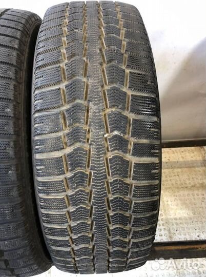 Pirelli Winter Ice Control 215/60 R17 98W