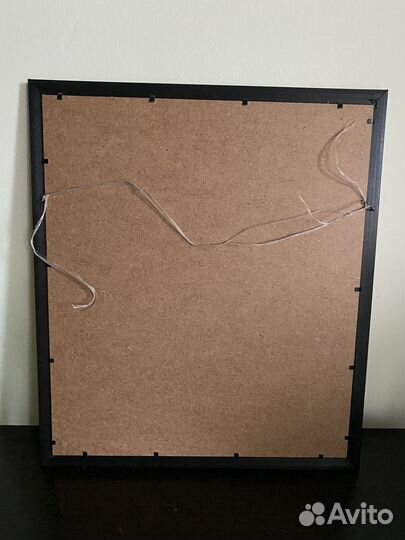 Вышитая крестиком картина в раме