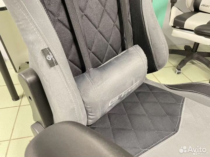 Компьютерное офисное кресло с массажем (новые)