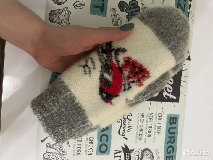 Варежки зимние женские