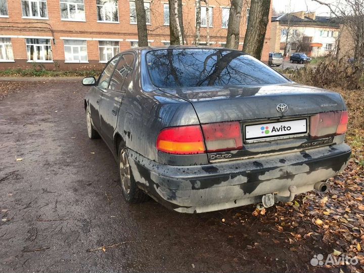 Toyota Carina E, 1996