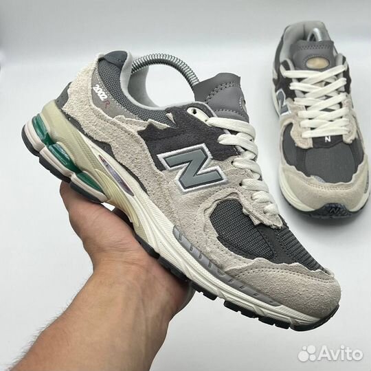 Кроссовки мужские New Balance 2002R