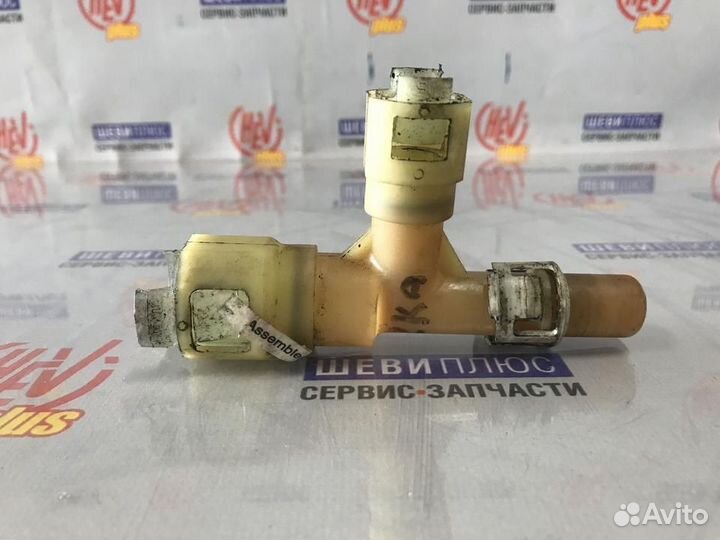 Тройник печки контура Cadillac Escalade