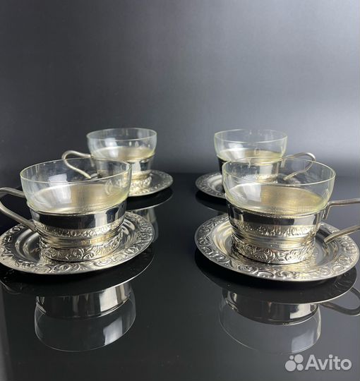 Набор из 4 мельхиоровых чайно-кофейных комплектов (4 стакана, 4 подстаканника и 4 блюдца) с растител