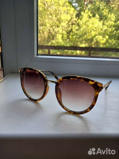 Солнцезащитные очки