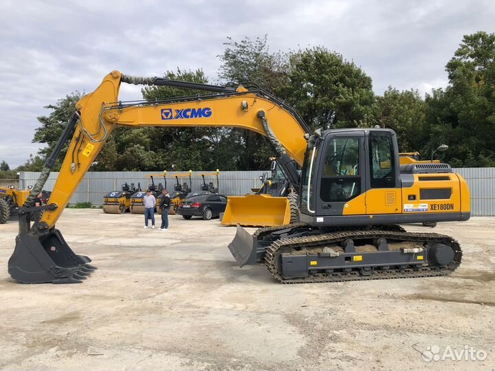 Аренда спецтехники гусеничный экскаватор