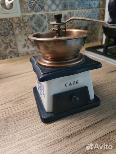 Кофемолка ручная