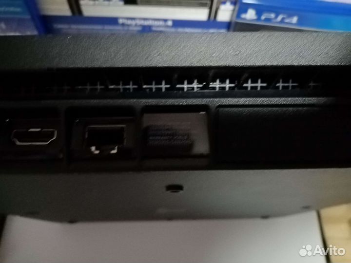 Sony PS4 Slim Комплект. С играми
