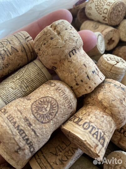 Пробки от крымского вина и шампанского