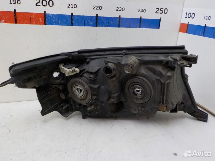 Фара левая Toyota Land Cruiser 200 2008