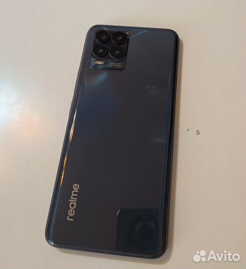 Продаю телефон Realme 8 Pro (б/у)