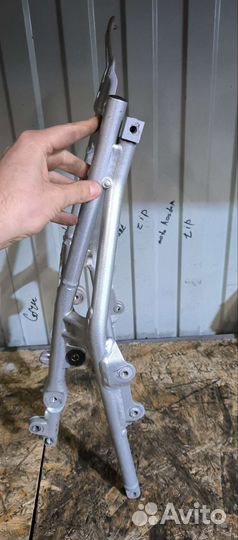 Ktm superduke 990 подрамник