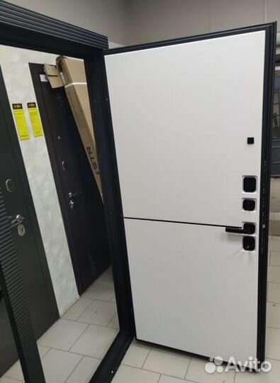 Дверь входная металлическая