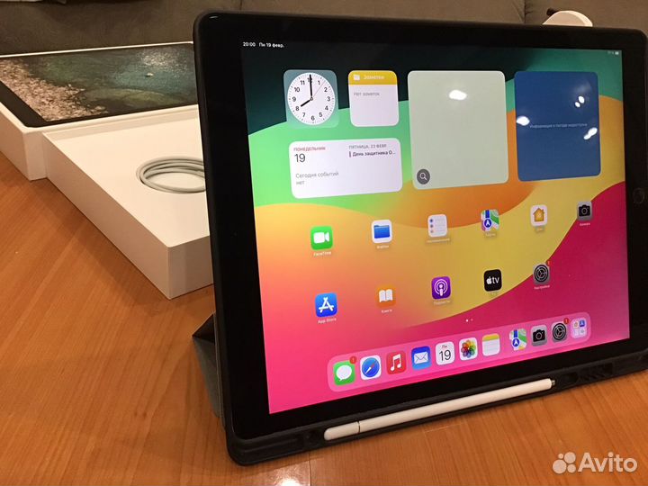 Apple iPad pro 12.9 64 gb 2 поколение