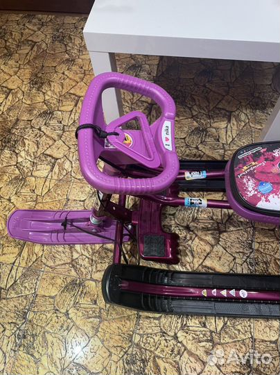 Детский снегокат Nika