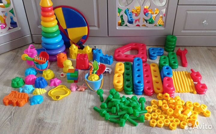 Развивающие игрушки пакетом