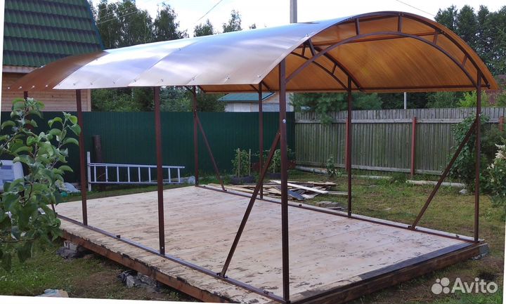 Навec прaктичный из поликарбоната 3,60 x 6,00м