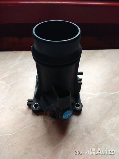 Фланец вп.коллектора-эл.магнит клапан мерседесw204