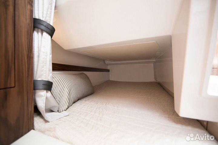 Моторная яхта Grandezza 28 OC новый в наличии