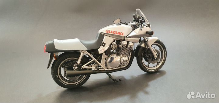 Модель Suzuki GSX1100S Katana