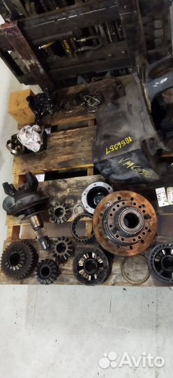 Редуктор в разборе средний Meritor RD20-145