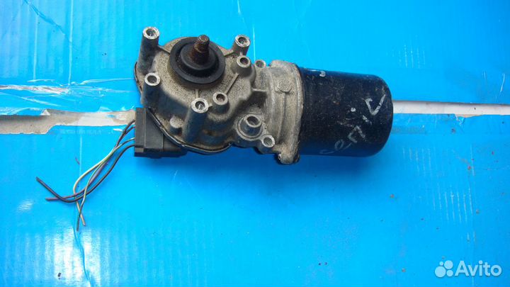 Рено Сценик моторчик дворников стеклоочистителя