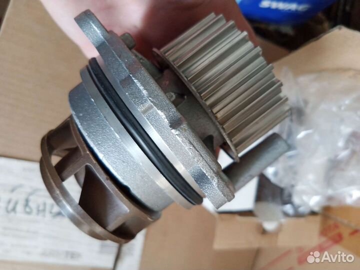 Насос водяной