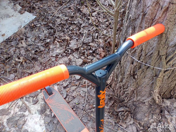 Трюковой самокат