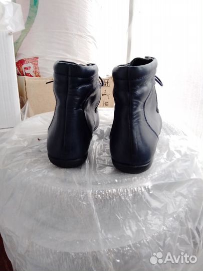 Ботинки зимние женские