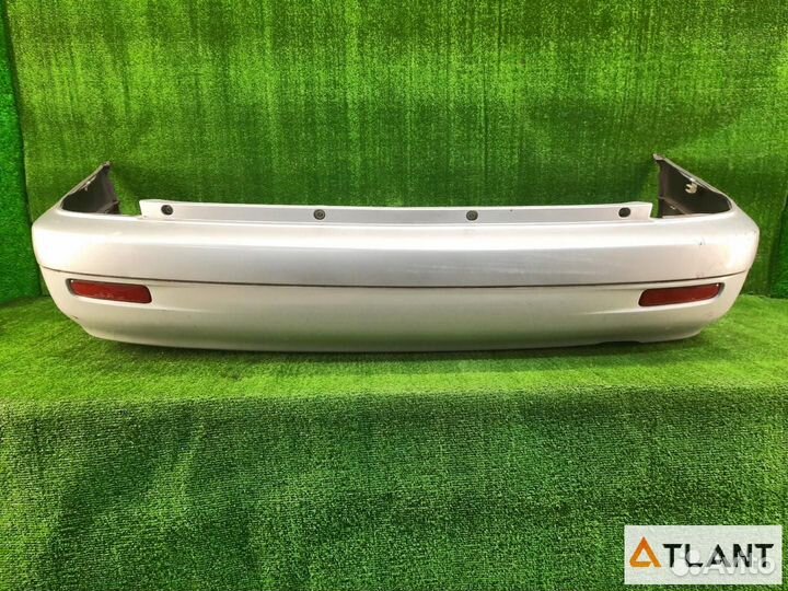 Бампер задний toyota premio