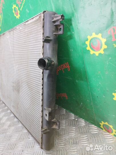 Радиатор охлаждения двигателя Volkswagen Tiguan