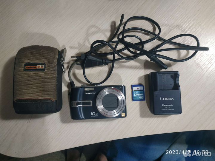 Компактный фотоаппарат Lumix DMC TZ2