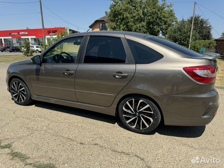 LADA Granta 1.6 МТ, 2024, 5 км